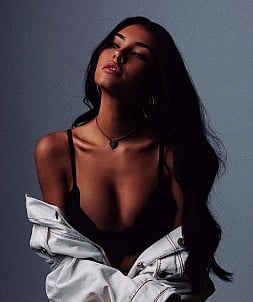 Madison Beer gallery image 6 of 19