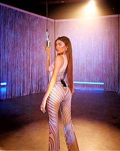 Madison Beer gallery image 10 of 19