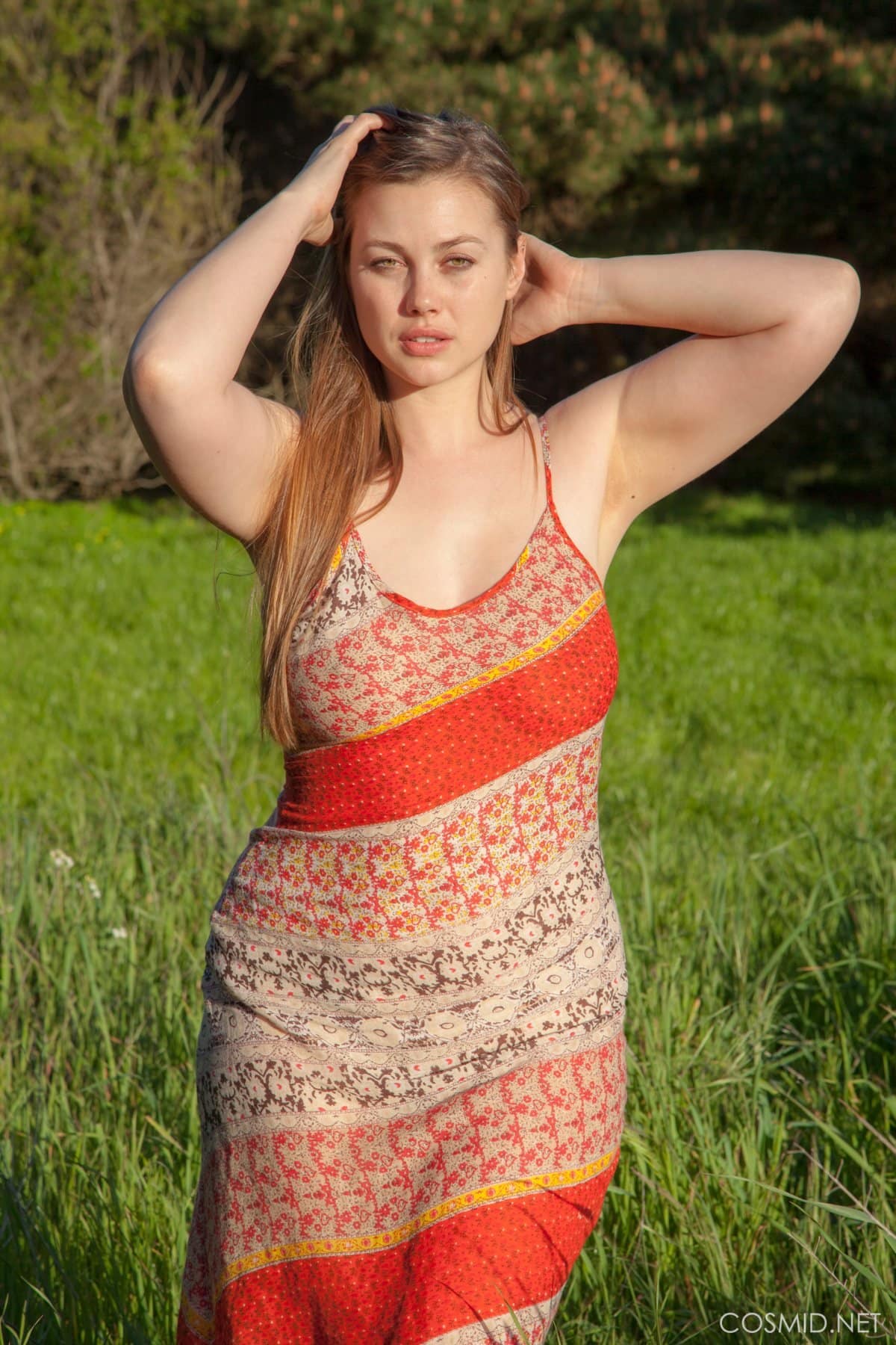 "Stunning Curvy Beauty LilliWhite Goes Nude Outdoors" - Image 2