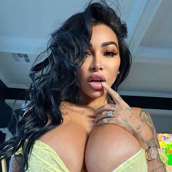 Brittanya RATED #1 FREE PAGE ON ONLYFANS