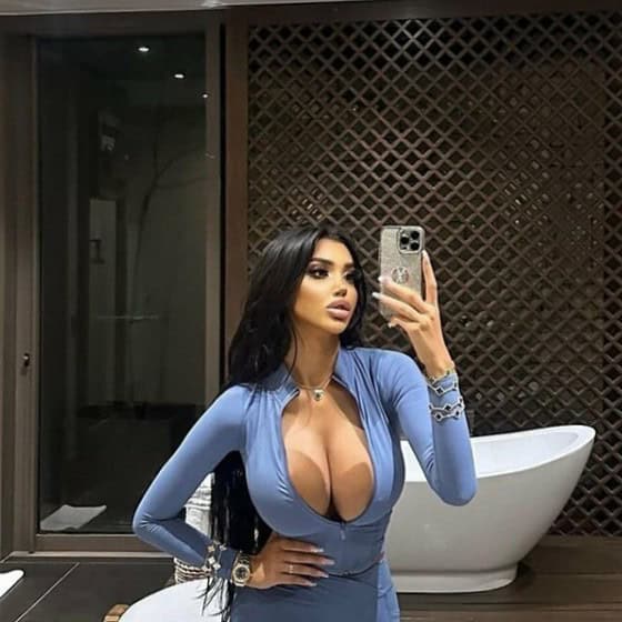 Chloe Khan