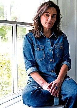 Jill Halfpenny image 1 of 1