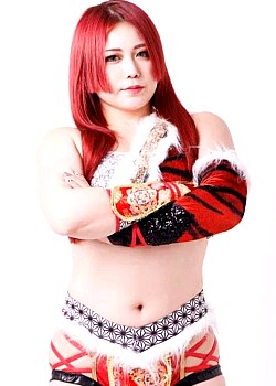 Maika (Wrestler) image 1 of 2