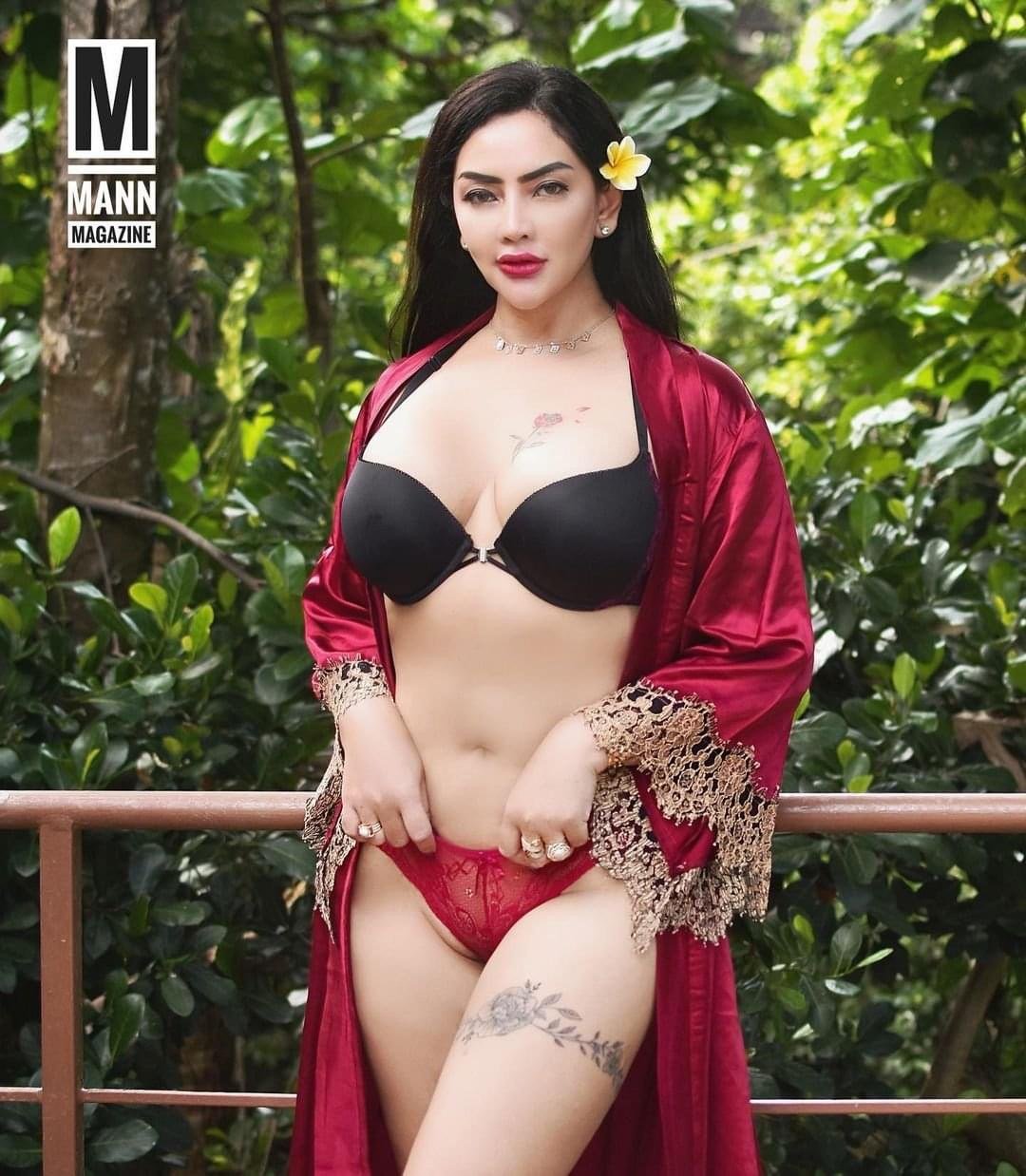 Melliyana Sex - Sisca Mellyana - Free nude pics, galleries & more at Babepedia