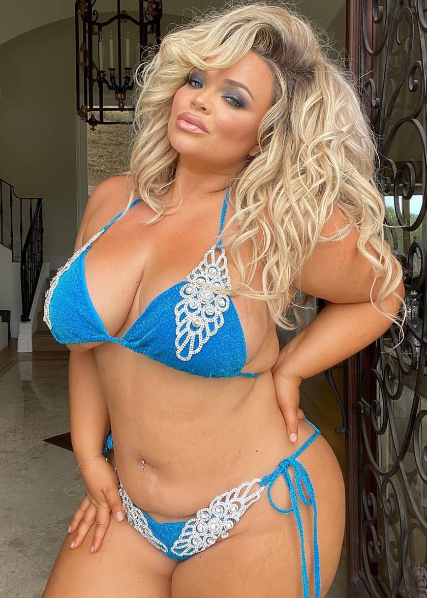 Trisha Hawaii Porn Star - Trisha Paytas - Free nude pics, galleries & more at Babepedia