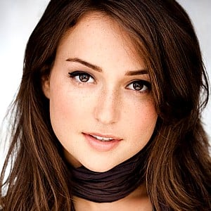 Milana Vayntrub