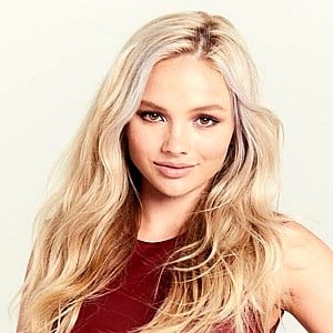 Natalie Alyn Lind