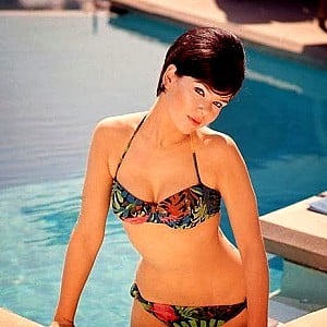 Yvonne Craig