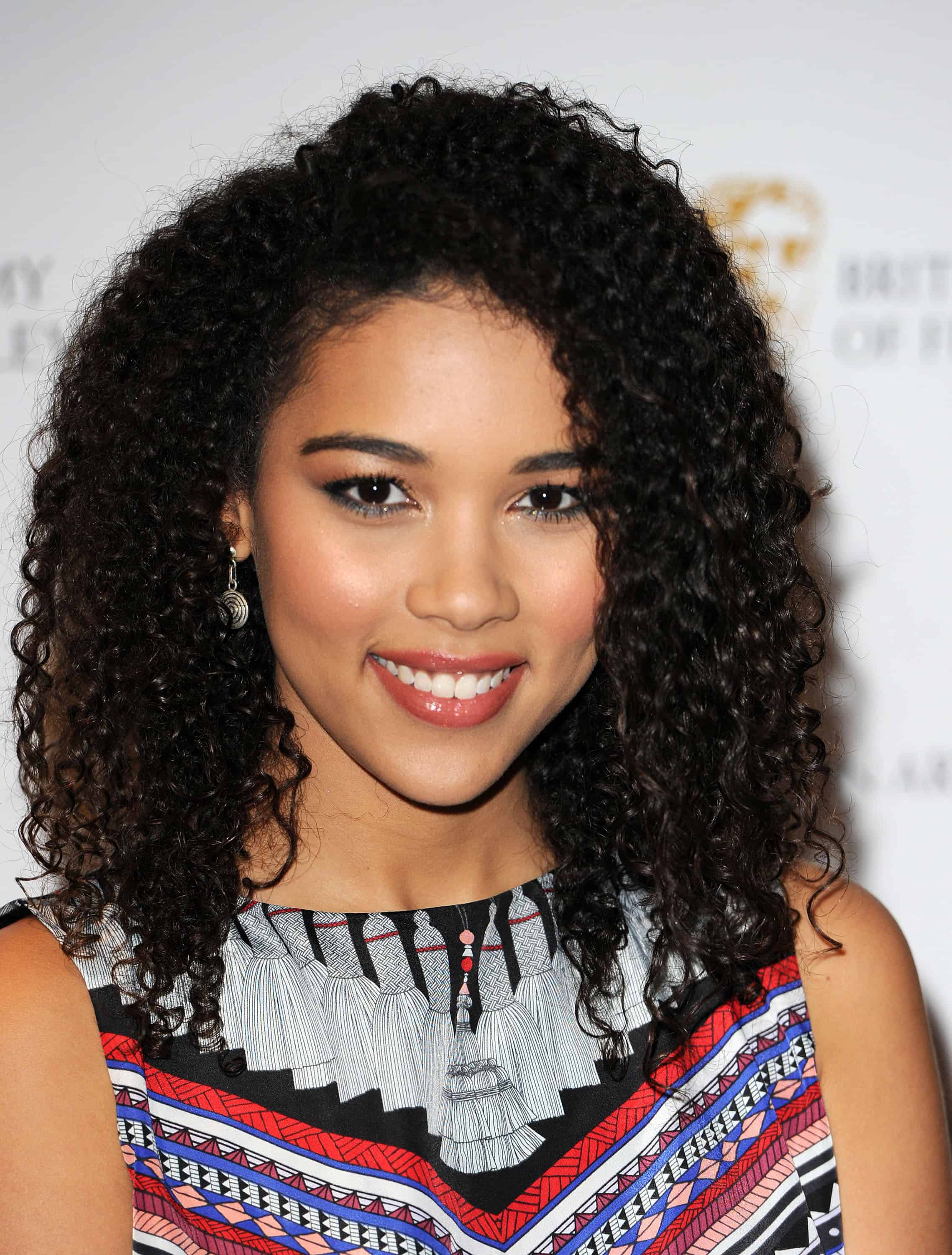 Alexandra Shipp - Free pics, galleries & more at Babepedia