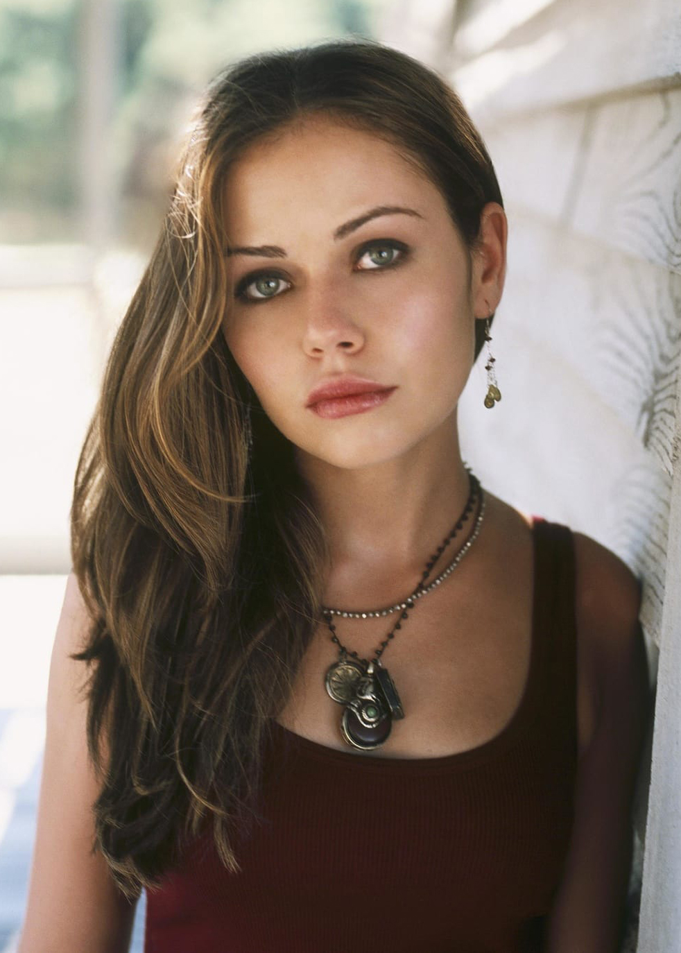 Alexis Dziena - Free pics, galleries & more at Babepedia