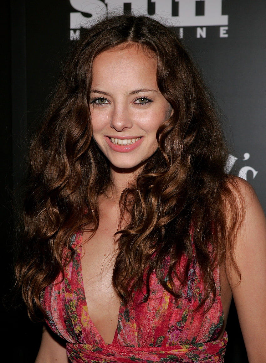 Bijou Phillips - Free pics, galleries & more at Babepedia