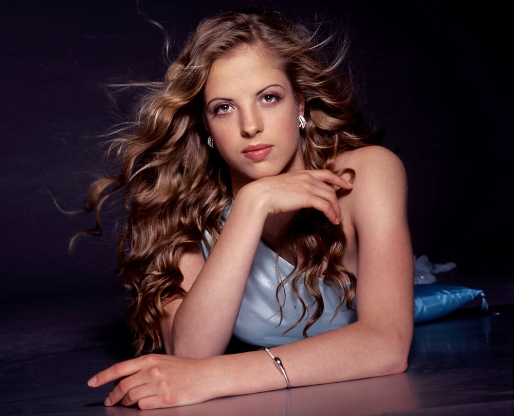 Carolina Kostner - Free pics, galleries & more at Babepedia