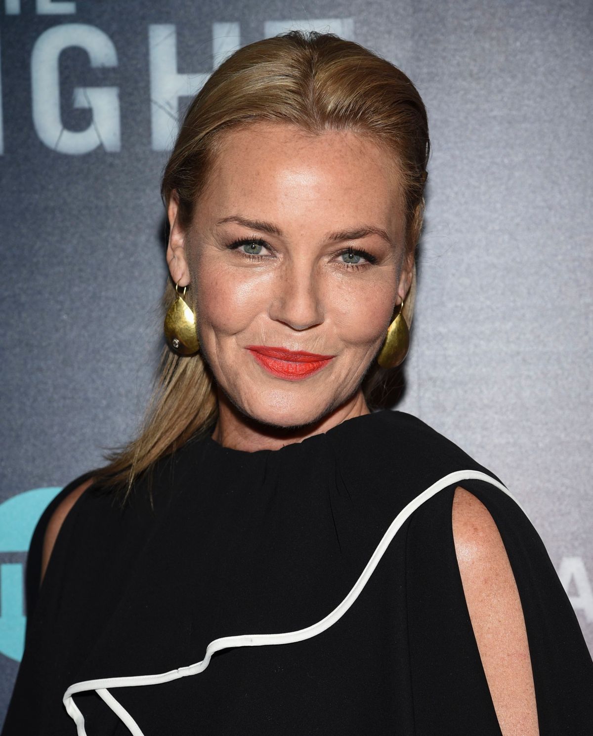 Connie Nielsen - Free pics, galleries & more at Babepedia