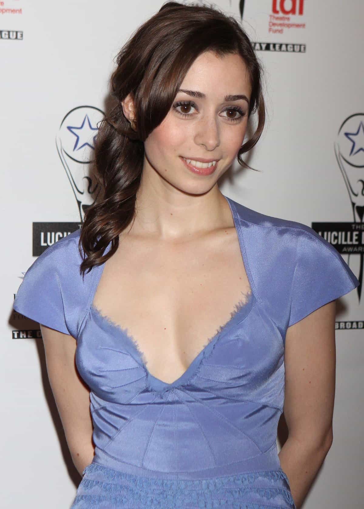 Cristin Milioti - Free pics, galleries & more at Babepedia