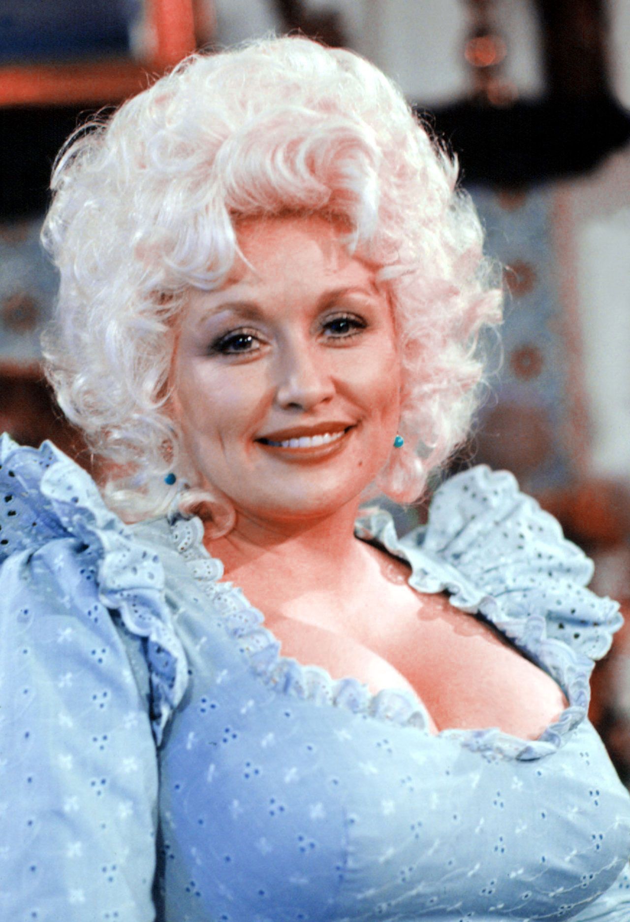 Dolly Parton - Free pics, galleries & more at Babepedia
