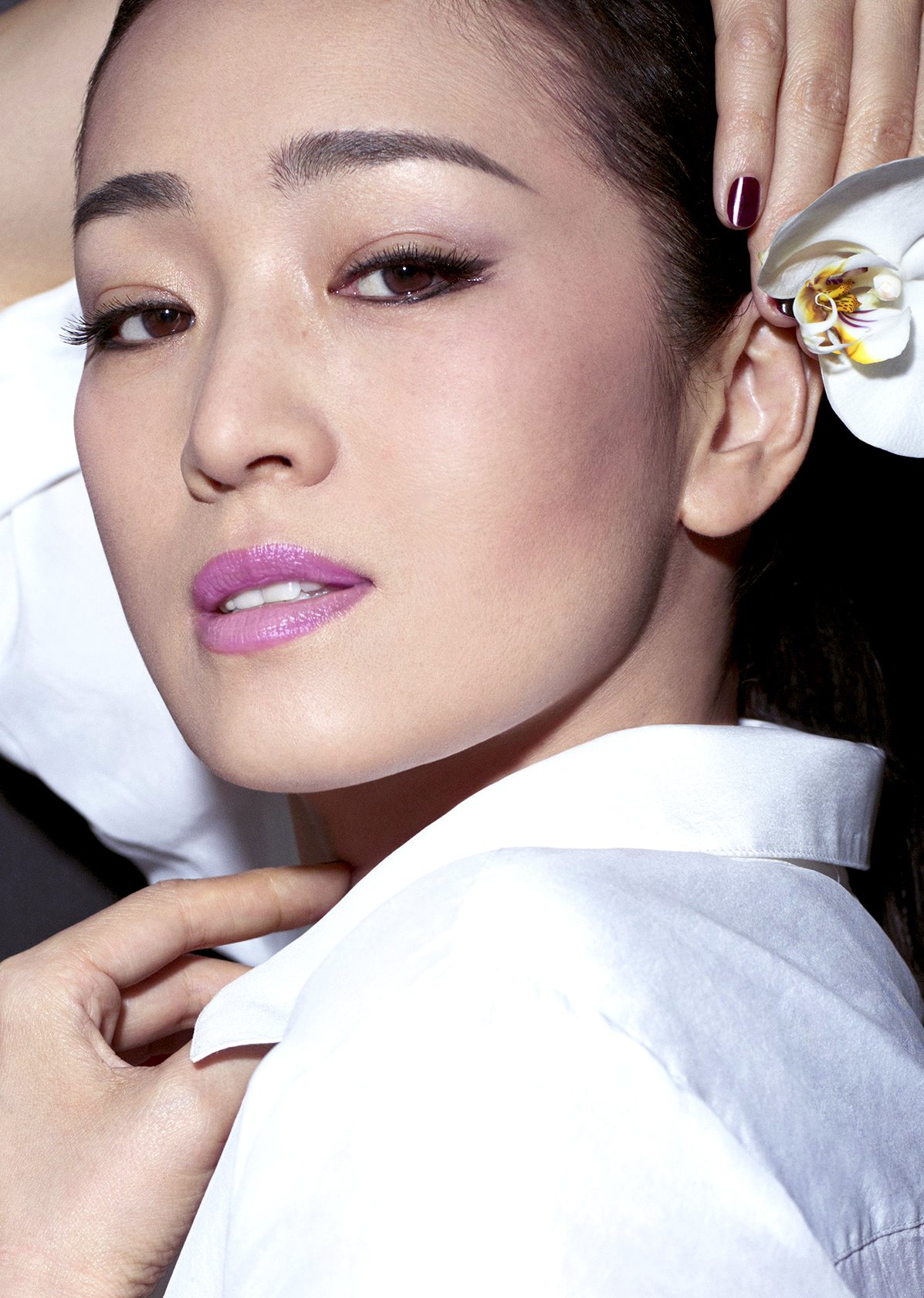 Gong Li - Free pics, galleries & more at Babepedia