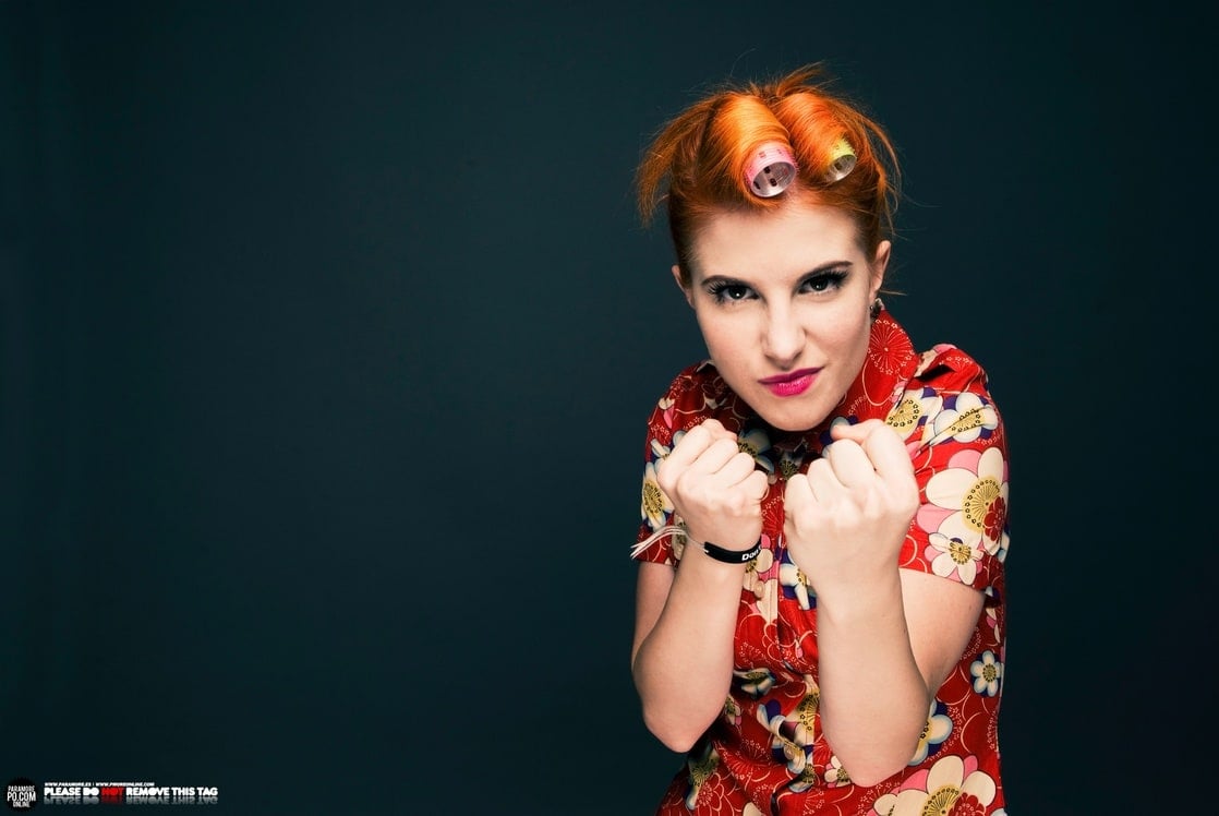 Hayley Williams - Free pics, galleries & more at Babepedia