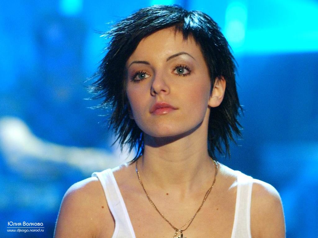 Julia Volkova - Free pics, galleries & more at Babepedia