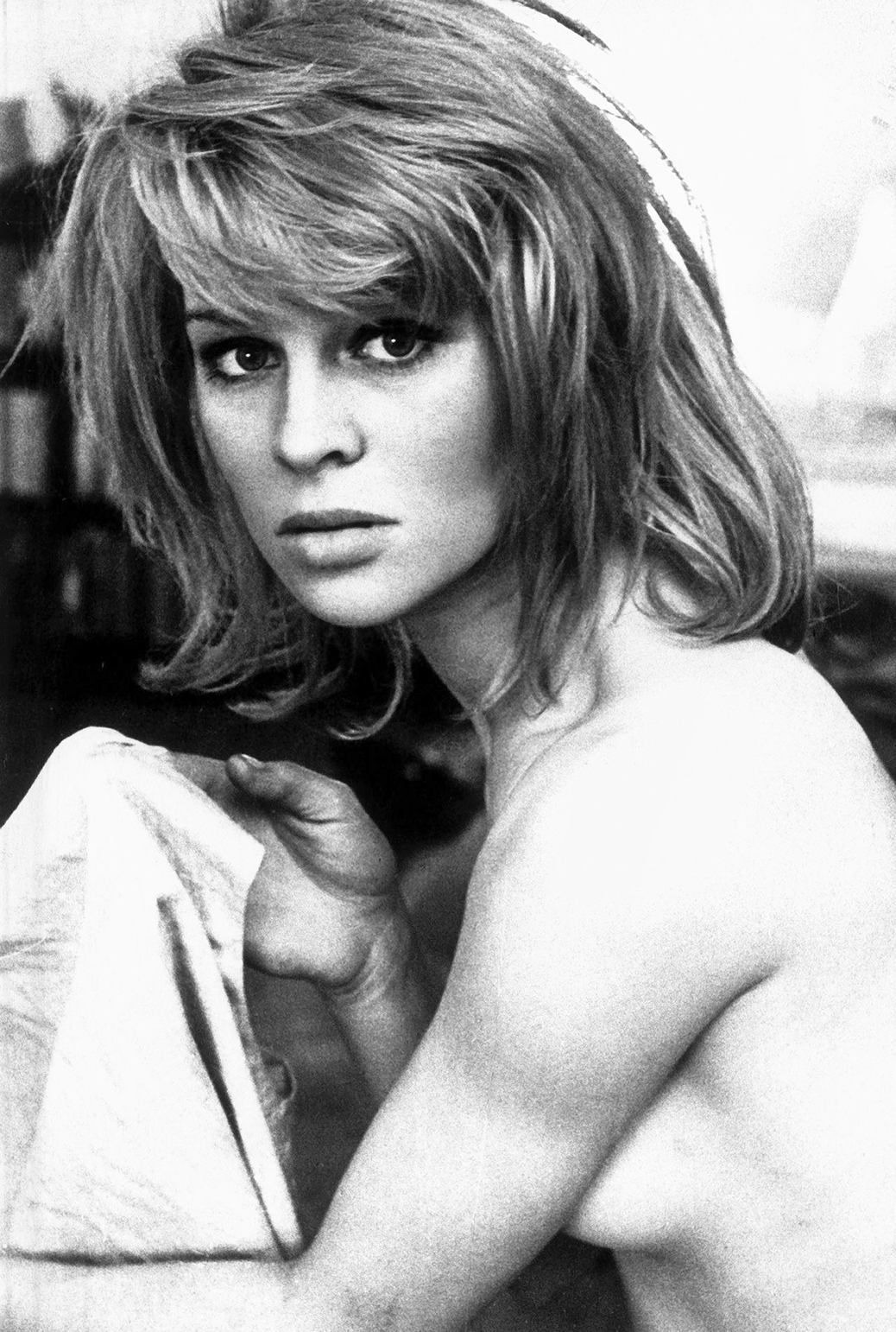 Julie Christie - Free pics, galleries & more at Babepedia