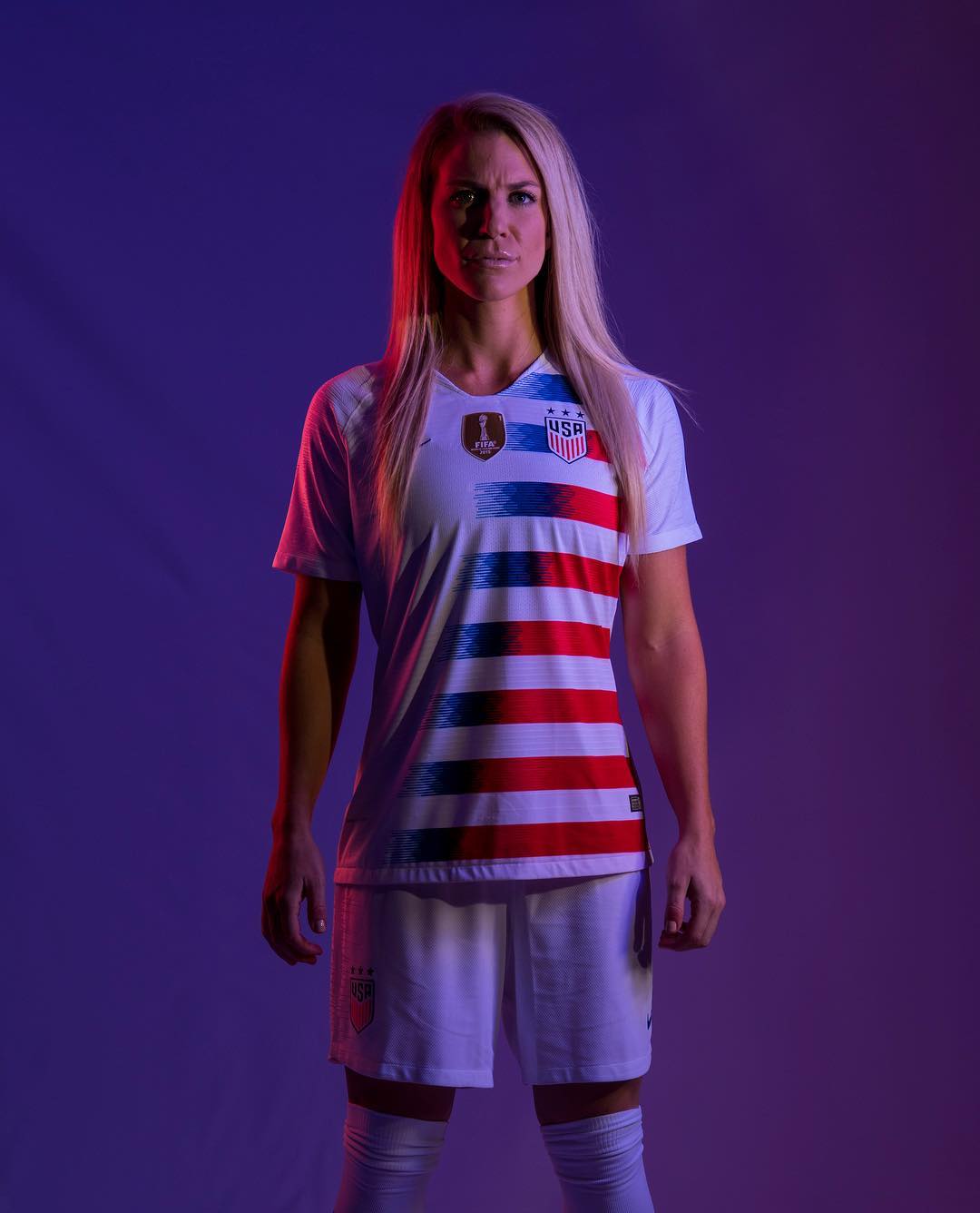 Julie Ertz - Free pics, galleries & more at Babepedia