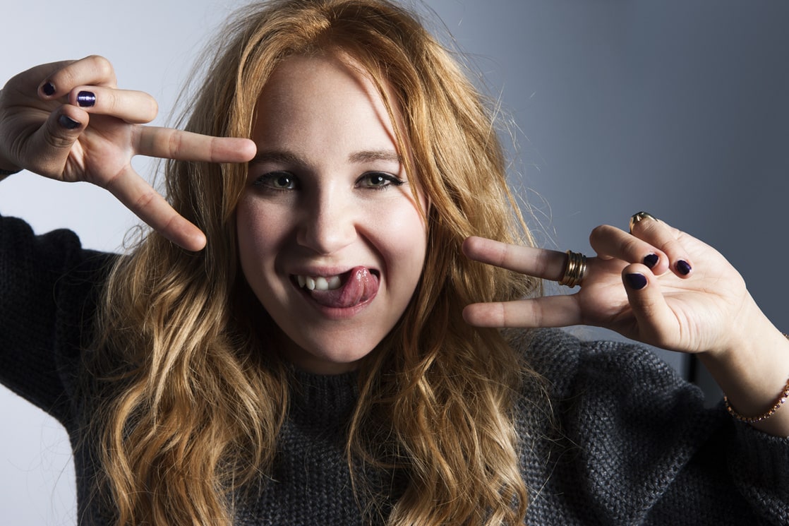 Juno Temple - Free pics, galleries & more at Babepedia