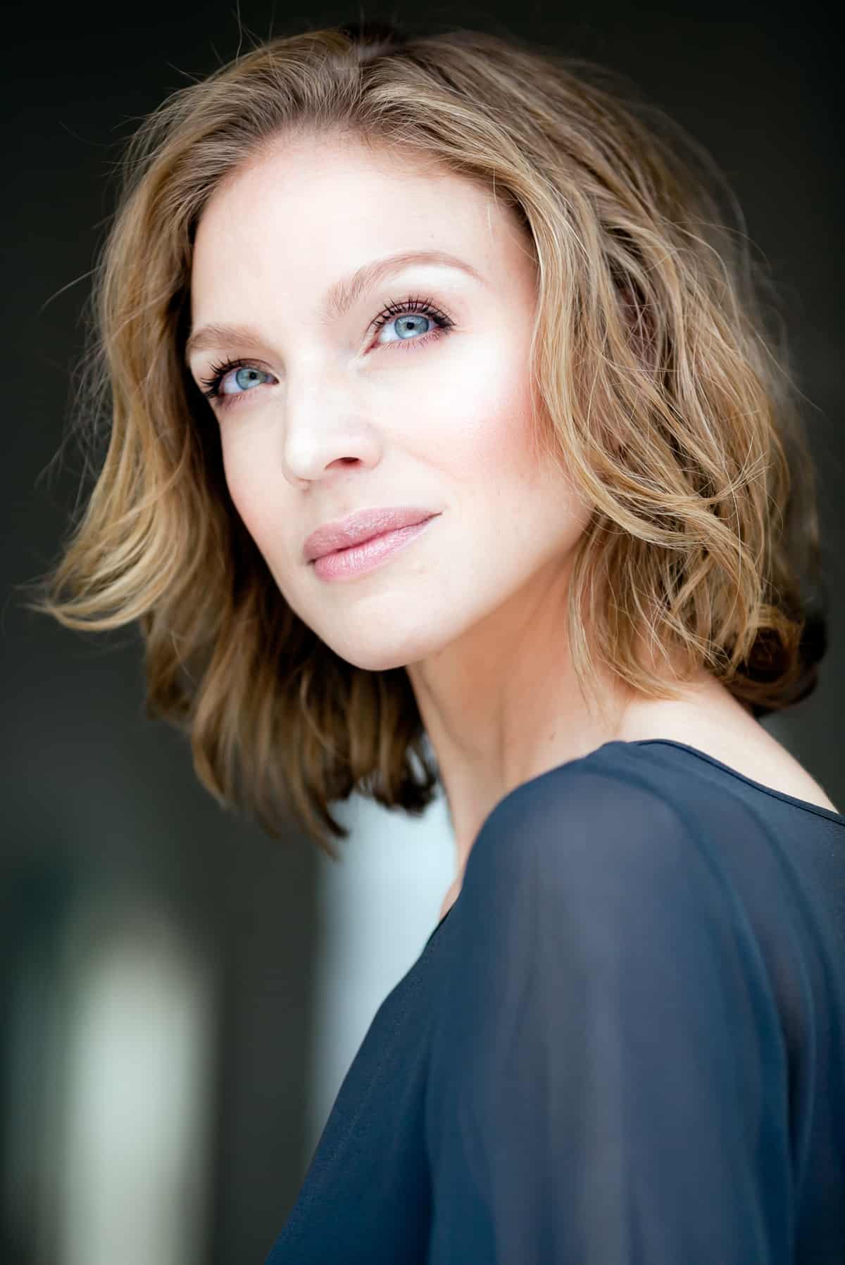 Kristin Lehman - Free pics, galleries & more at Babepedia