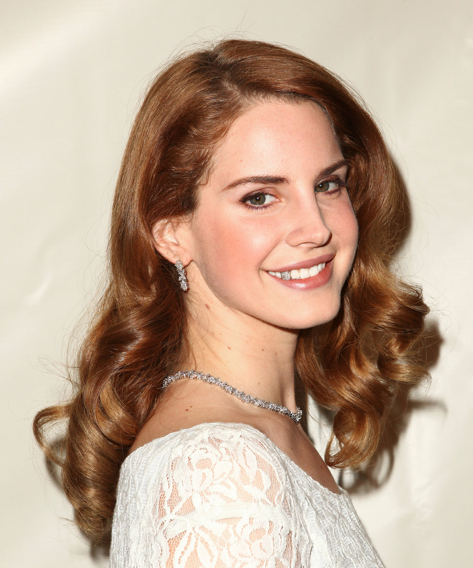 Lana Del Rey - Free pics, galleries & more at Babepedia