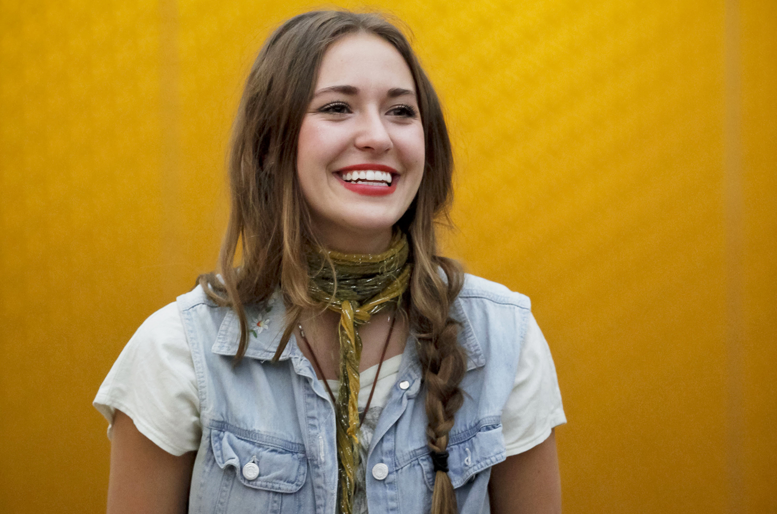 Lauren Daigle - Free pics, galleries & more at Babepedia