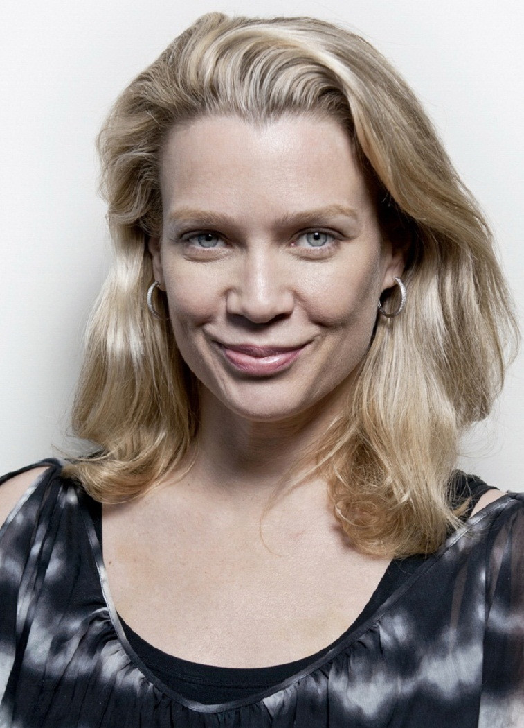 Laurie Holden - Free pics, galleries & more at Babepedia