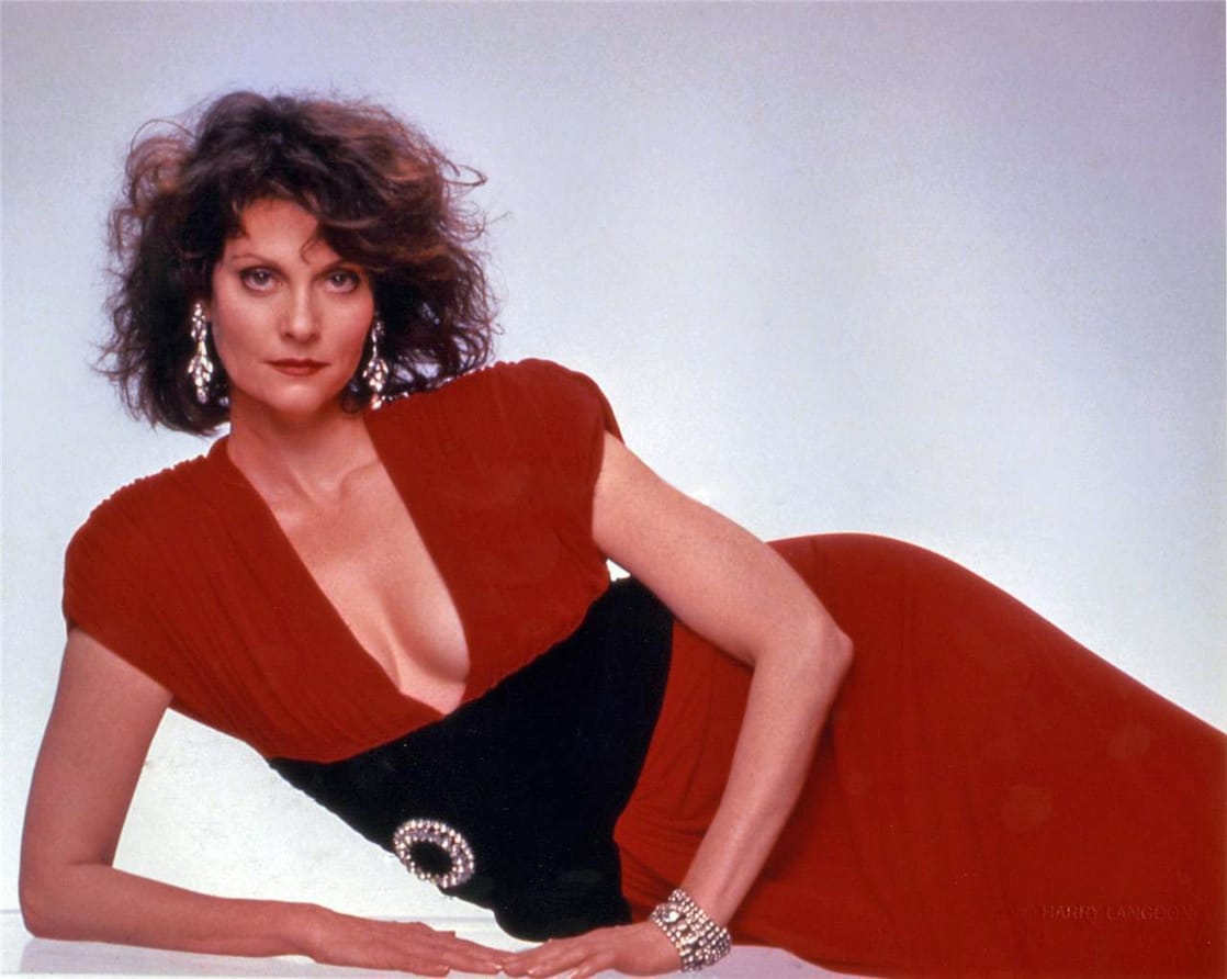 Lesley Ann Warren - Free pics, galleries & more at Babepedia