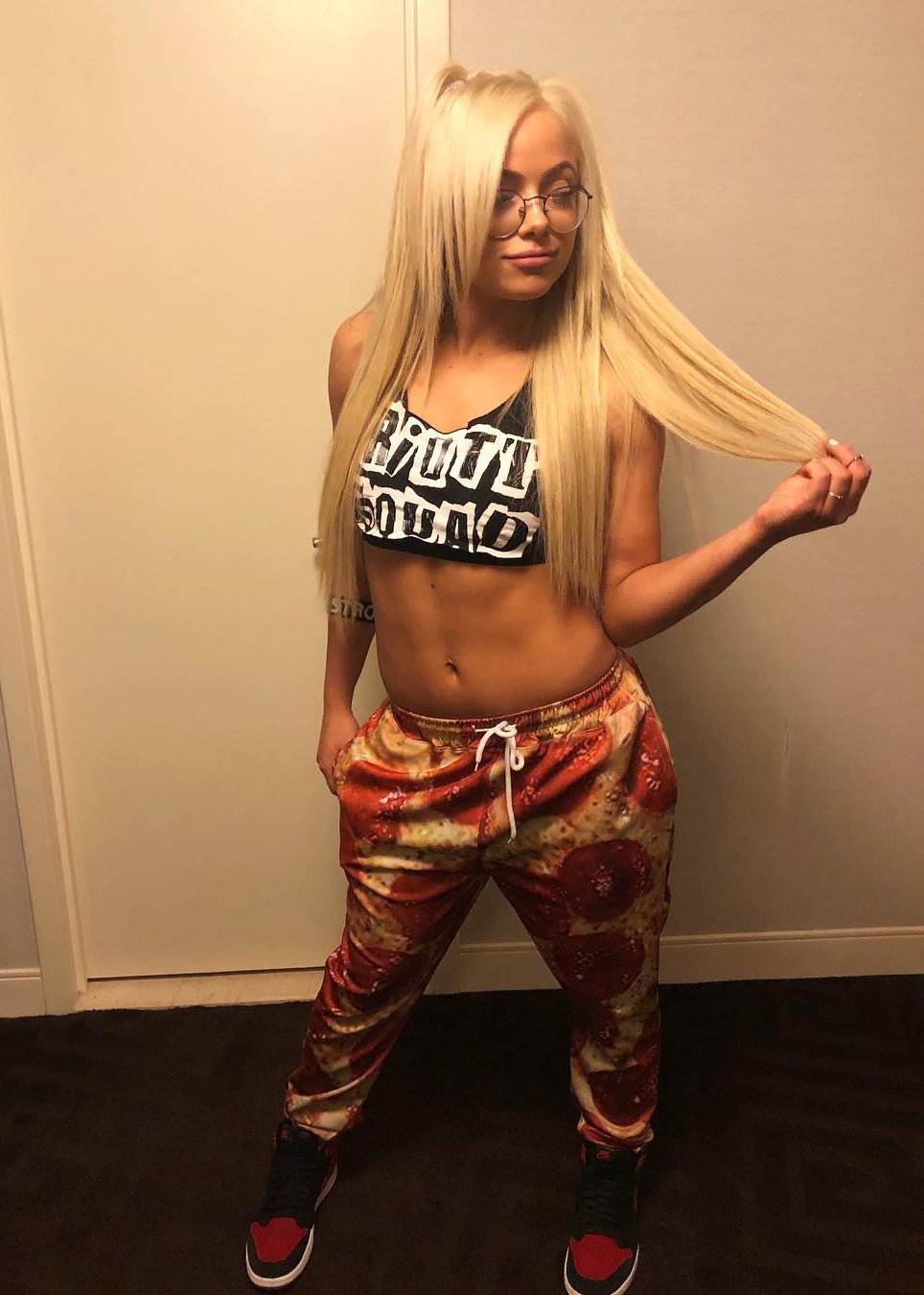 Liv Morgan - Free pics, galleries & more at Babepedia