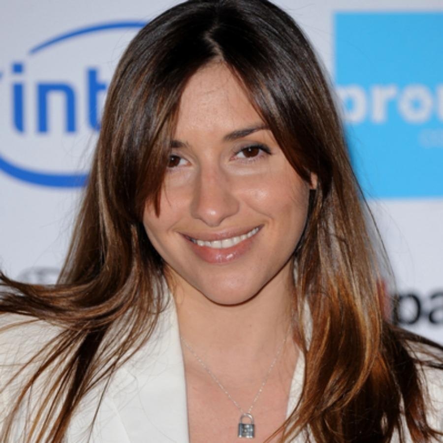 Melanie Blatt - Free pics, galleries & more at Babepedia