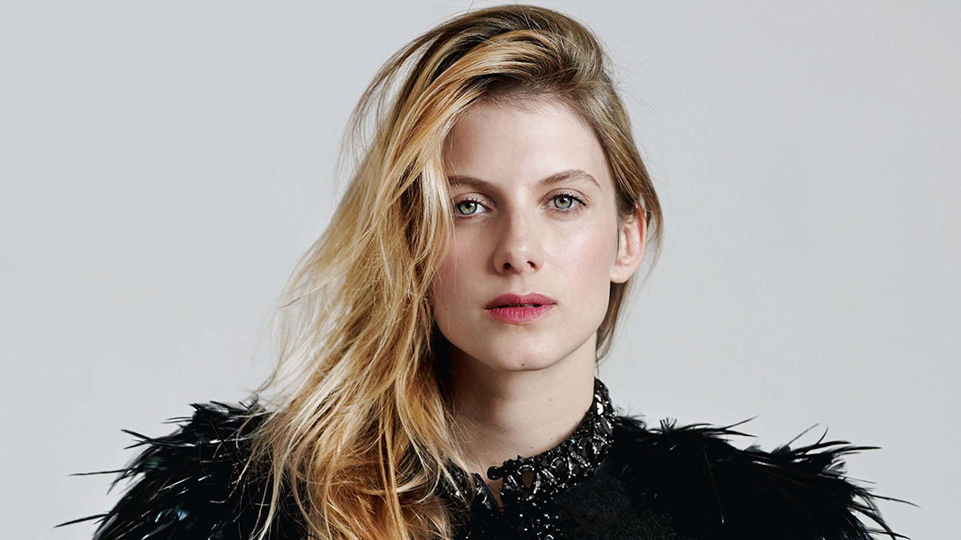 Melanie Laurent - Free pics, galleries & more at Babepedia