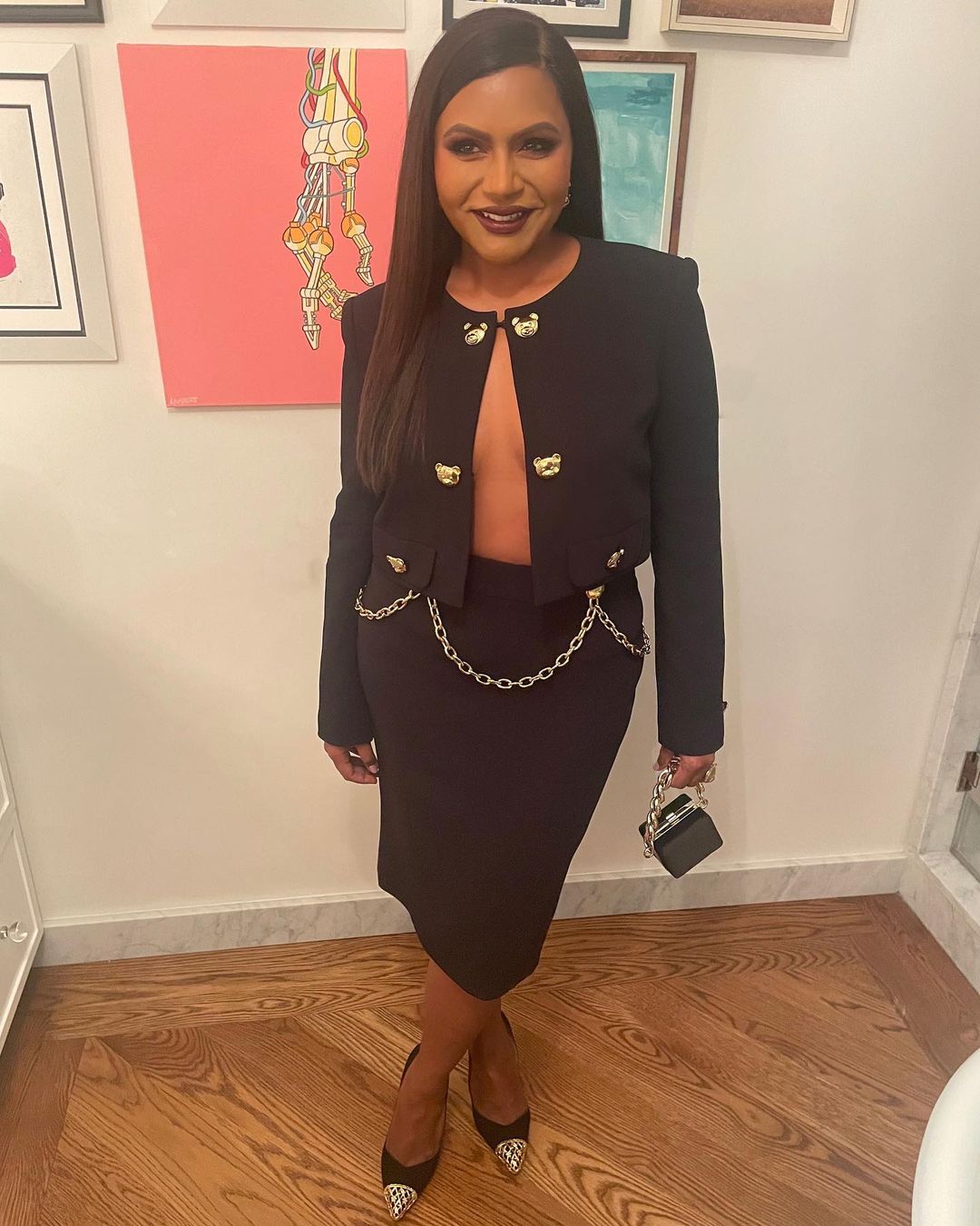 Mindy Kaling - Free pics, galleries & more at Babepedia