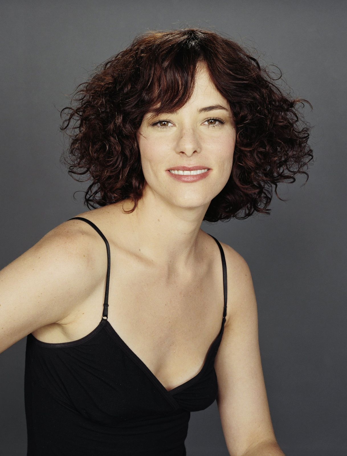 Parker Posey - Free pics, galleries & more at Babepedia