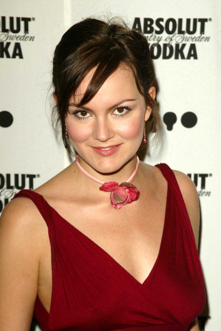 Rachael Stirling - Free pics, galleries & more at Babepedia