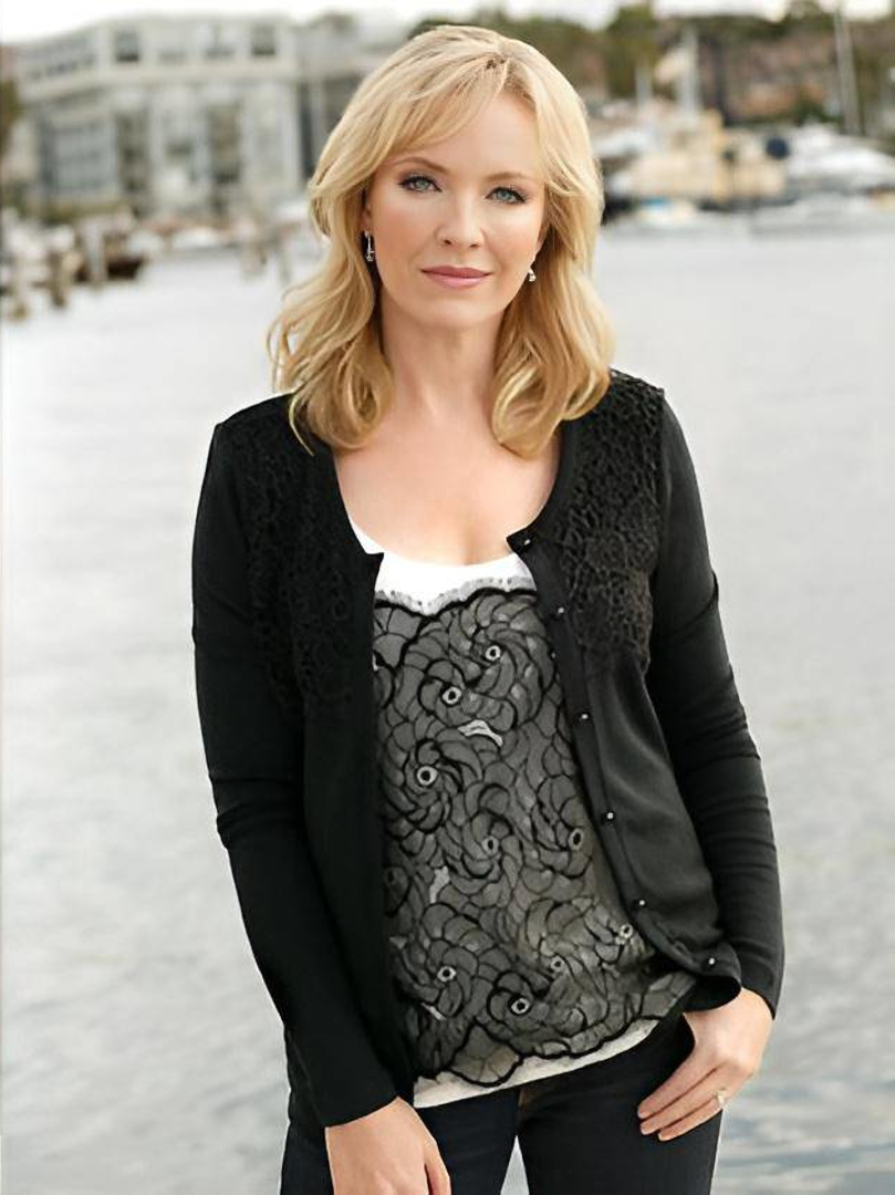 Rebecca Gibney - Free pics, galleries & more at Babepedia