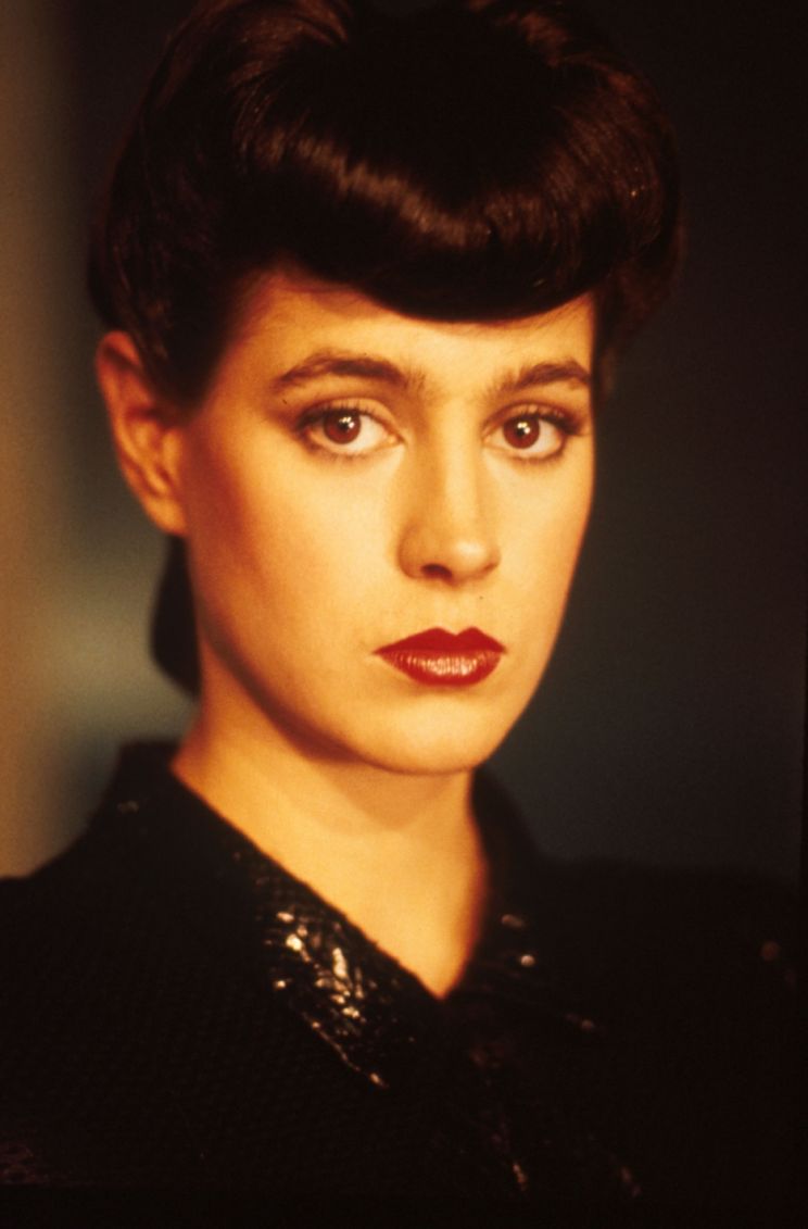 Sean Young - Free pics, galleries & more at Babepedia