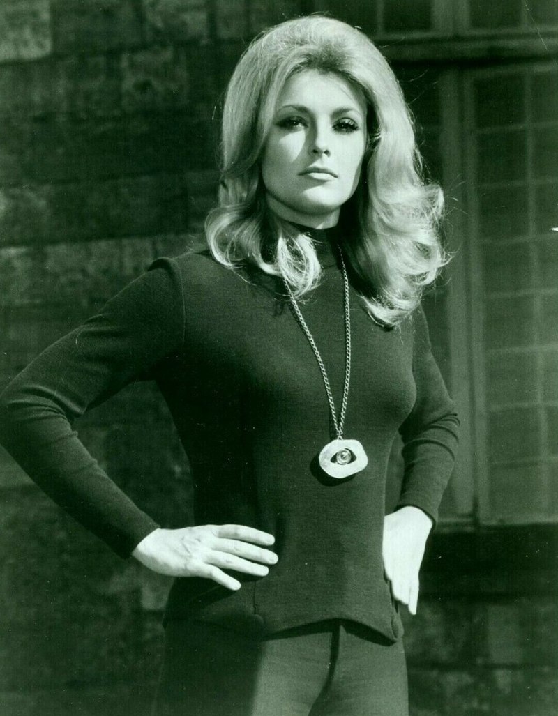 Sharon Tate - Free pics, galleries & more at Babepedia