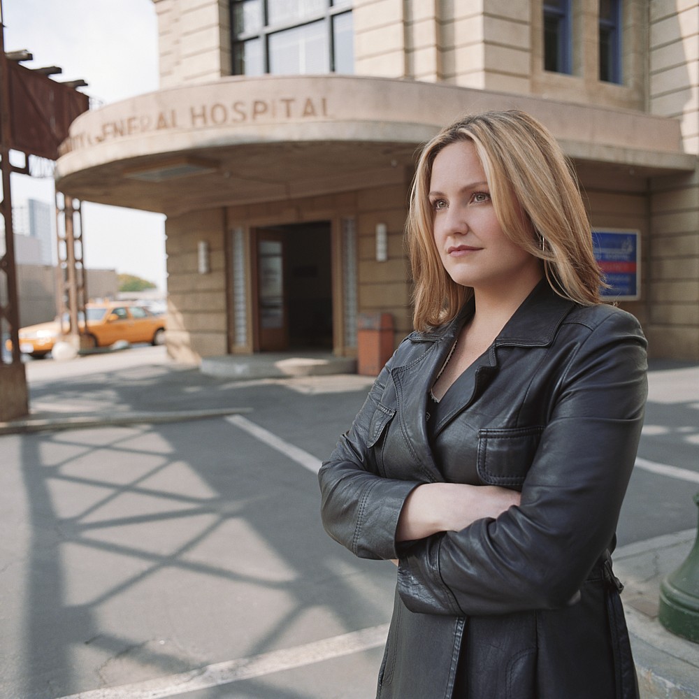 Sherry Stringfield - Free pics, galleries & more at Babepedia