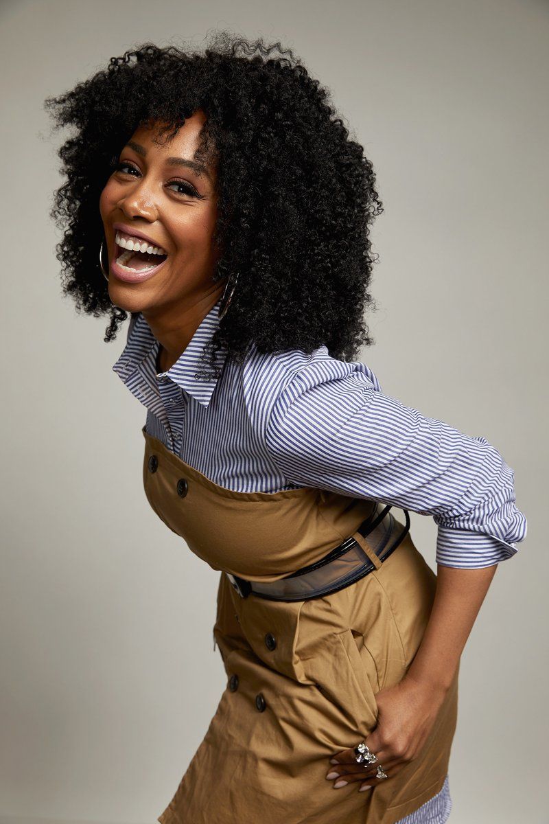 Simone Missick - Free pics, galleries & more at Babepedia